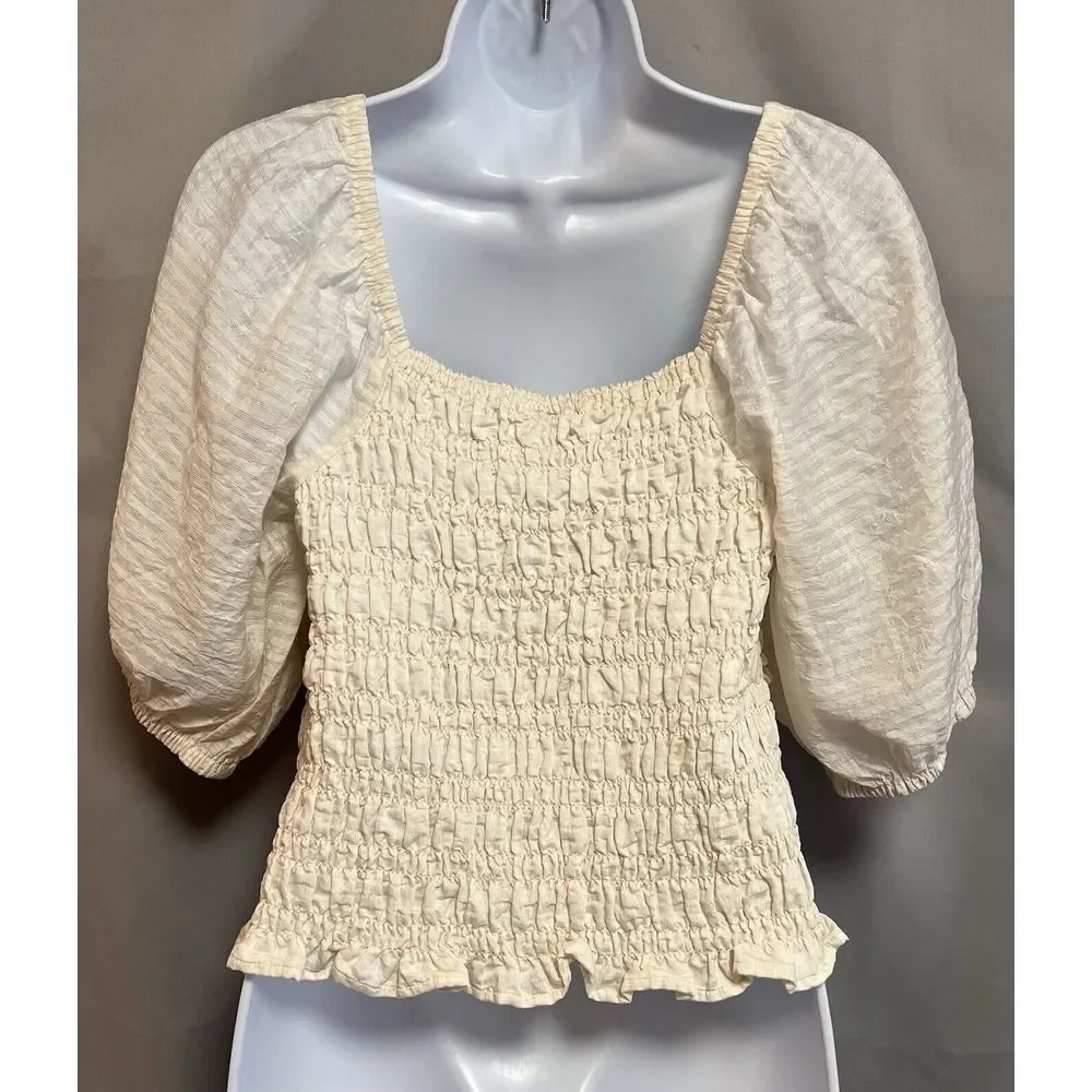 Old Navy Fitted Puff-Sleeve‎ Smocked Top Sz Medium Cream